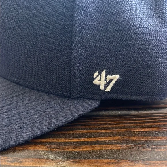 Cleveland Cavaliers Hat - Picture 4 of 8